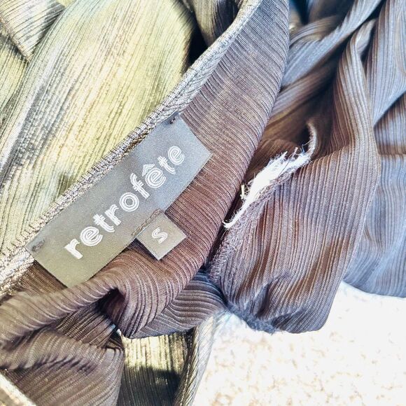 Retrofête Jophiel Bodysuit – Dark Platinum Silver Plunge V-Neck Size Small - Picture 4 of 5